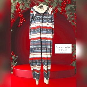 ABERCROMBIE and Fitch Long pajamas. Christmas theme with hoodie. Med/LG